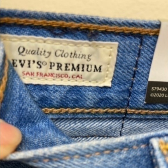 Levi’s Wedgie straight Premium Quality Distressed Raw Hem Denim Jeans - Picture 5 of 5